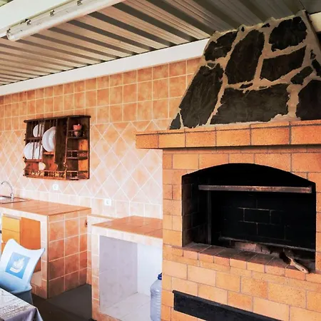 Дом отдыха Live La Victoria Carril - Casa Acogedora Y Familiar Con Terraza Completa