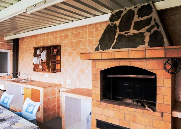 Hébergement de vacances Live La Victoria Carril - Casa Acogedora Y Familiar Con Terraza Completa